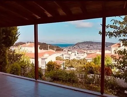 Merkezde,deniz-sakiz Manzarali Bahceli *